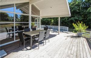 Awesome Home In Samsø With Kitchen