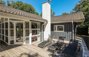 Awesome Home In Samsø With Kitchen