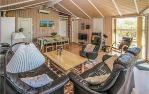Awesome Home In Samsø With Kitchen