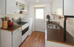 3 Bedroom Gorgeous Home In Samsø