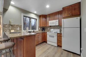 728 Disciples Village Condo