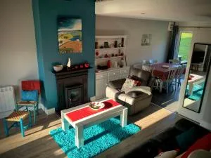 Cottage 33 Old Killarney Village Killarney - Mill Bridge