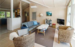 Awesome Home In Samsø