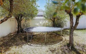 Maisons de vacances 3 Bedroom Stunning Home In Rochefort : photos des chambres