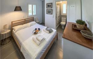 Lovely Home In Sifnos With Wifi