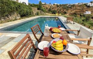 Lovely Home In Sifnos With Wifi