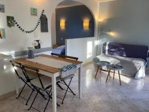 Charmante Maison avec Jardin, Terrasse et Parking - Animaux Acceptés - FR-1-418-196 - Bangor