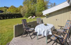 2 Bedroom Lovely Home In Samsø