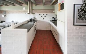 Gorgeous Home In Samsø With Kitchen