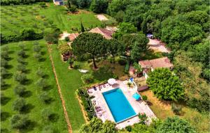 Maisons de vacances Amazing home in St, Andr dOlrargues with Outdoor swimming pool, 1 Bedrooms and WiFi : photos des chambres