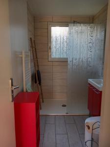 Chalets Petit chalet en bois : photos des chambres