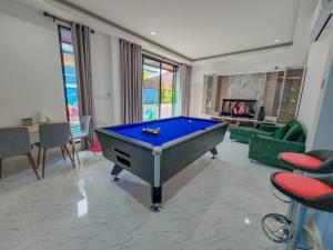 วาญ่า พูลวิลล่า สัตหีบ