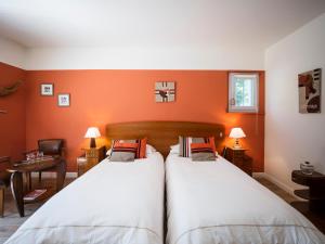 B&B / Chambres d'hotes Maison d'hote Iparra- Pays Basque : photos des chambres