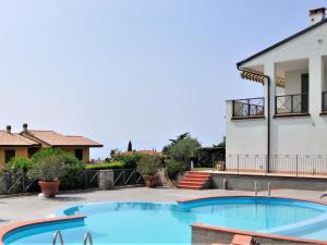 obrázek - Holiday apartment in Lazise, swimming pool and balcony overlooking the lake