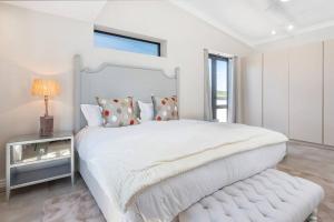 Benguela Cove - Coastal Retreat