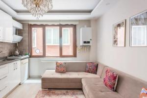 İstanbulun merkezinde Cevahir AVM karşısı 1+1 yeni ev