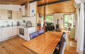 Cozy Home In Samsø With Wifi