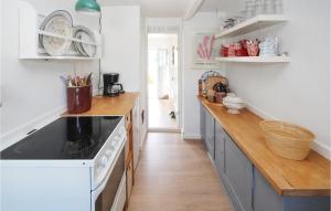 3 Bedroom Awesome Home In Samsø