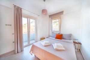 Aloni 3 bedroom Sea View Villa with private pool