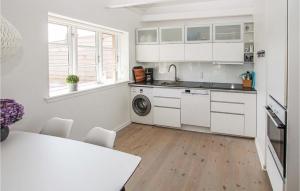 Cozy Apartment In Samsø With Kitchen