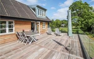 Cozy Apartment In Samsø With Kitchen