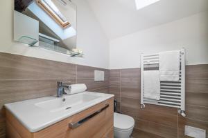 BRERA - Sella Charme Apartment Castle View