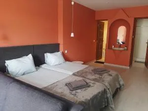 Quartos Do Seixe - Laranja - Praia de Odeceixe