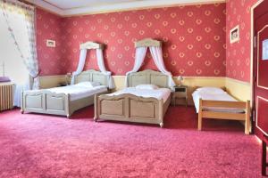 Hotels Chateau de Beguin : photos des chambres