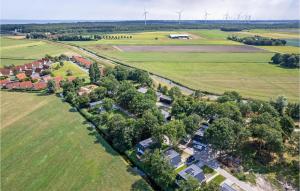 3 Bedroom Lovely Home In Den Oever