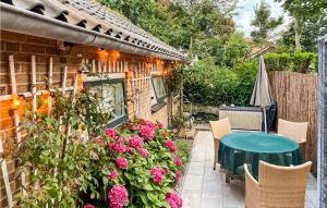 1 Bedroom Gorgeous Home In Zoutelande