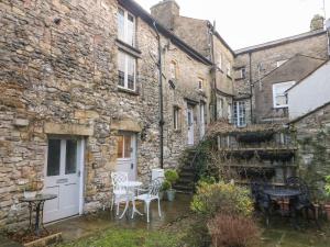 Courtyard Cottage - 4-star hotels in Kirkby Lonsdale