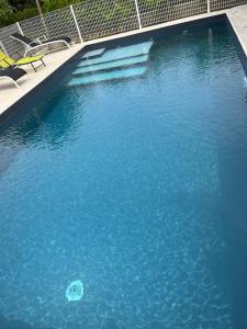 Maisons de vacances Villa climatise avec piscine et jacuzzi : photos des chambres