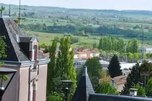 Maison cosy -15min Puy du Fou- Centre de Pouzauges - 普佐日