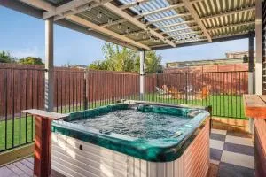 Coronet Spa Retreat - Lang Lang