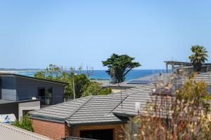 Ocean & Country Views, Spa, Pets Welcome, Fireplace - Your Ocean Oasis 10 minutes to Phillip Island