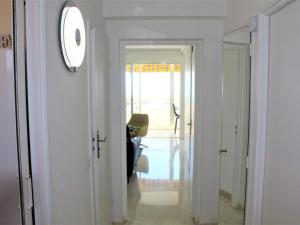 Superbe 3 Pièces avec Terrasse, Clim et Vue Mer à Villeneuve-Loubet - FR-1-252A-92