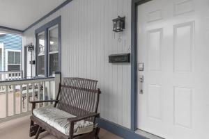 Chic 2BR near DT, 8 min walk to Park&Conservatory