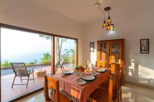 La Grove 2BHK with Stunning View - Kannur