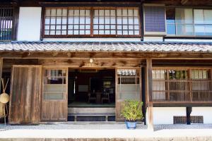 佐渡島に残る築130年の伝統的な古民家｜東夢