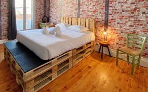 Appartements LE VIKING DOUILLET - Proche Thermes & Parcs - Parking a 50m : photos des chambres