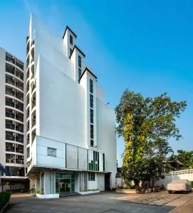 传统酒店 - 暖武里府