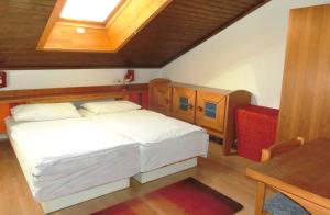 ANJA Seeblickappartement Haus Hänsel u Gretel am Ossiacher See, Hallenbad, Skiarena Gerlitzen