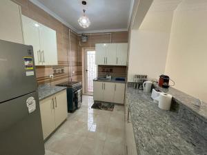 Lovely 3 bedroom ground floor flat. Private garden