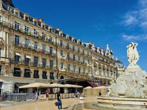 Appartements Le Bleu Celeste - Montpellier - Jacuzzi Privatif et Piscine Commune : photos des chambres