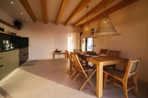 Essea Living Tindaya with heated pool