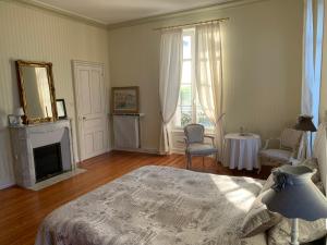 Sejours chez l'habitant Le Manoir des Rochers : Chambre Double Deluxe