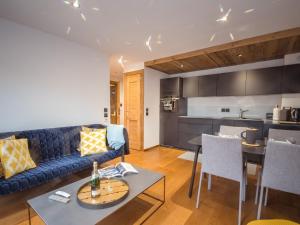 Appartement moderne avec balcon et parking à Chamonix - FR-1-343-220