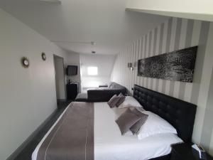 Hotels Hotel Le Saint-Yves : photos des chambres