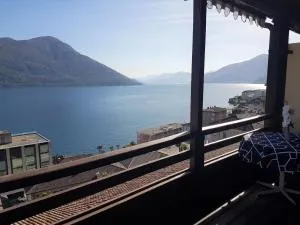 Vista dolce - Wohnung mit fabelhaftem Blick über die Dächer von Brissago - Brissago