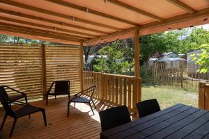 Campings CAMPING LES OURMES : photos des chambres